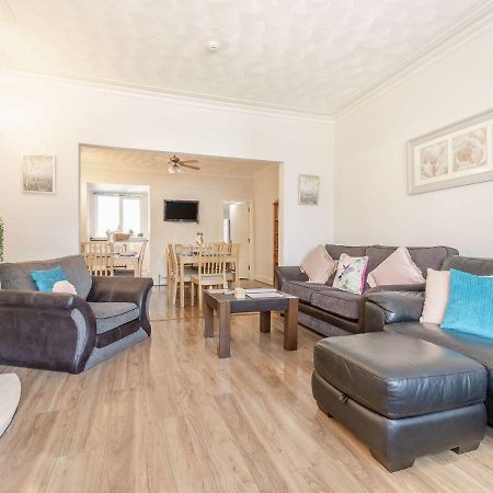 Sail Lodge Скарборо Экстерьер фото