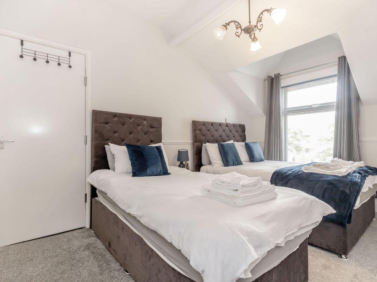 Sail Lodge Скарборо Экстерьер фото